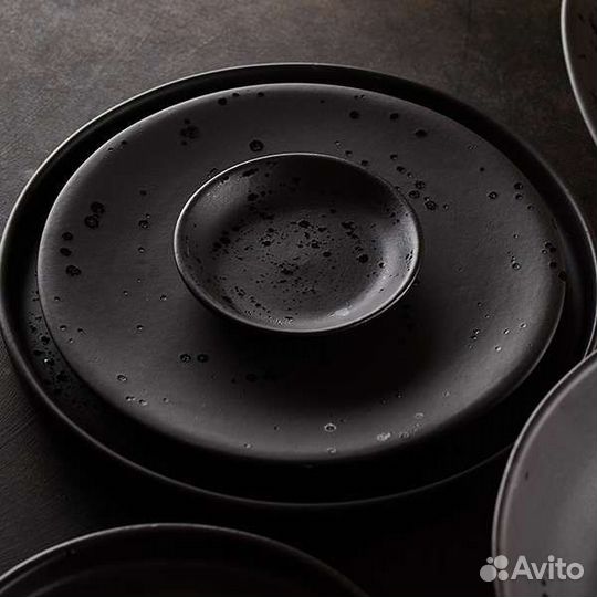 Чёрная керамическая посуда Оникс Дымов