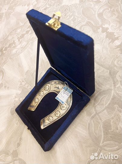 Серебряная подкова сувенир на счастье