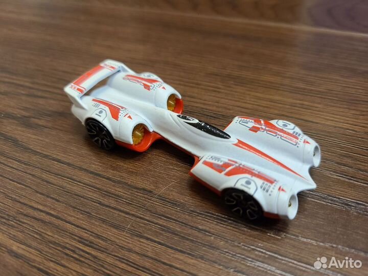 Hot wheels машинки