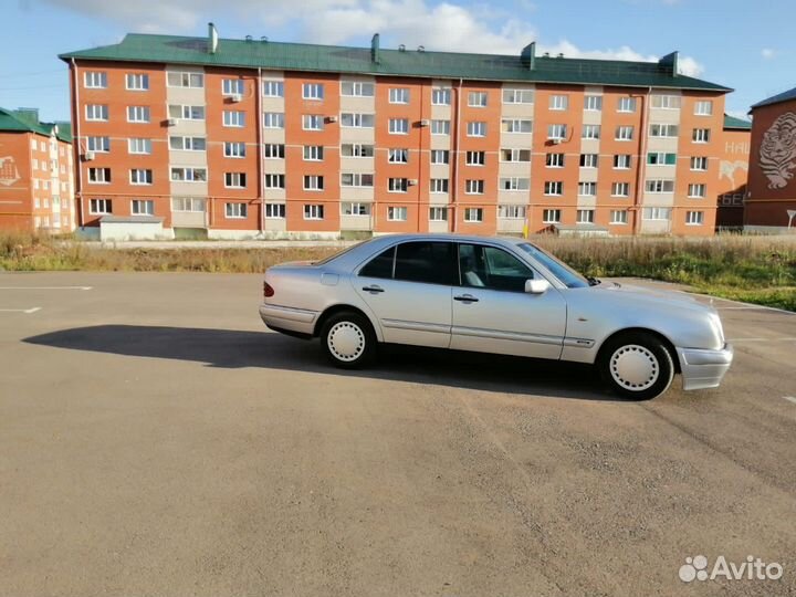 Mercedes-Benz E-класс 2.3 МТ, 1997, 450 000 км