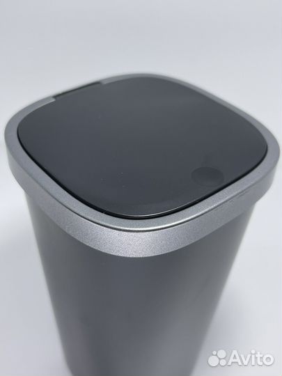 Контейнер для мусора в автомобиль