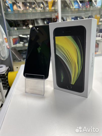 iPhone SE (2020), 128 ГБ