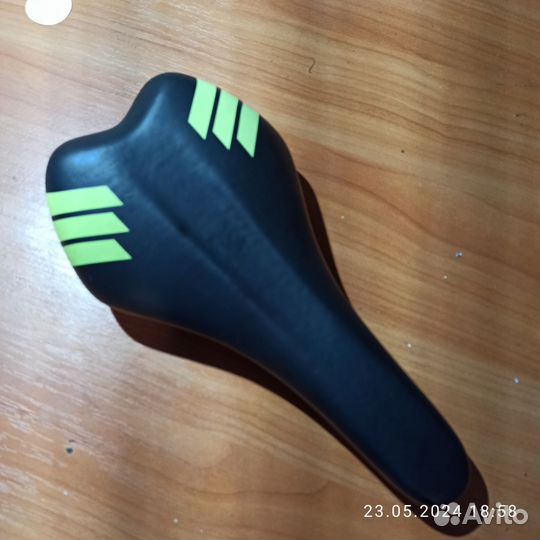 Седло для шоссейного велосипеда