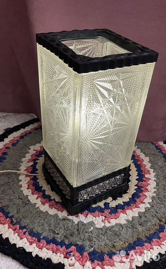 Лампа настольная сенсорная