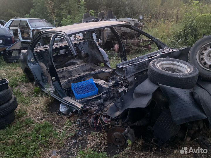 Nissan maxima а32 по кускам