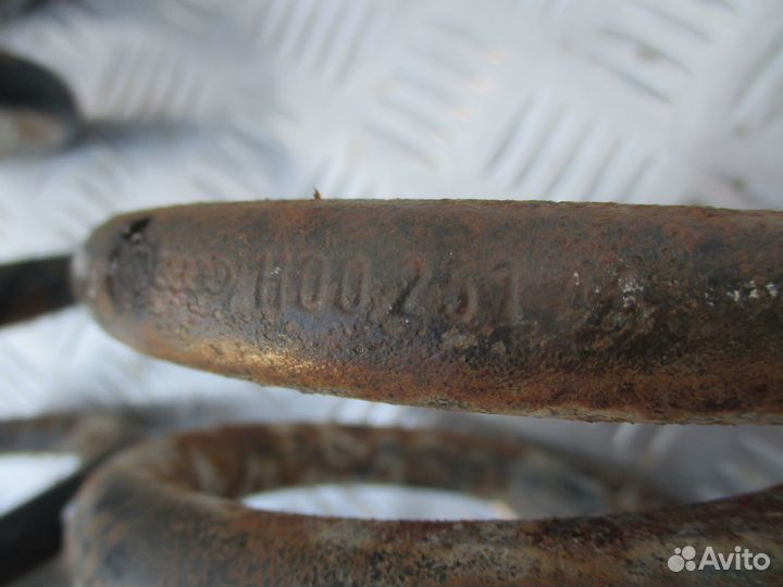 Пружина передняя Volkswagen Transporter T3 91г