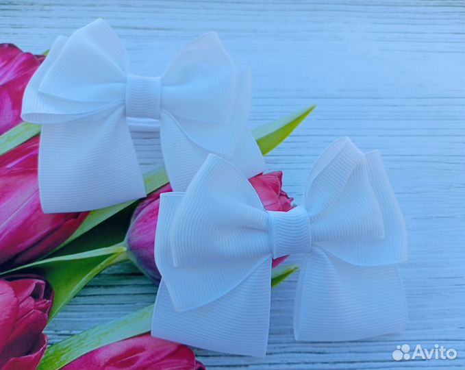 Белые школьные банты
