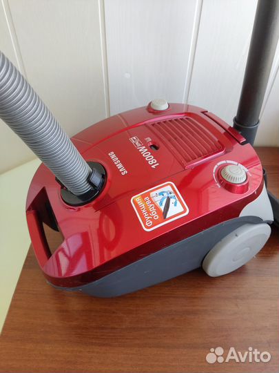 Продаю пылесос Samsung 1800 Вт. Доставка