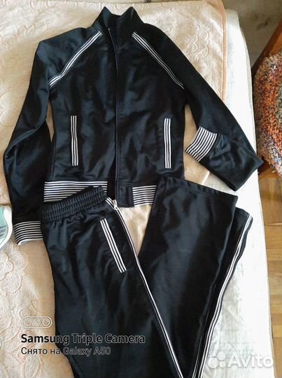 Спортивный костюм