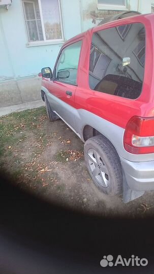 Mitsubishi Pajero iO 1.8 AT, 2000, 250 000 км