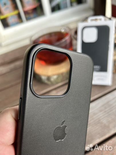 iPhone 13 Pro кожаный чехол черный