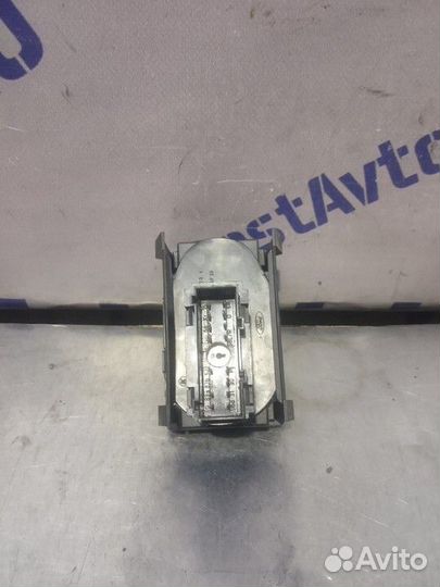 Блок управления светом Ford Focus 2 2006