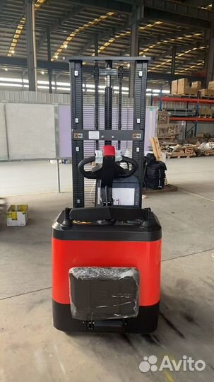 Штабелер самоходный 2т - мачта 4,5м (с платформой)