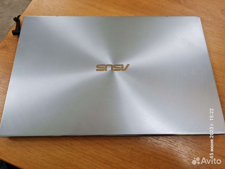 Asus zenbook 14