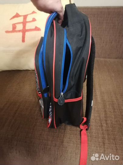 Школьный рюкзак