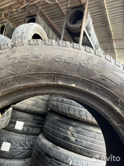 Goodyear EfficientGrip 255/60 R17