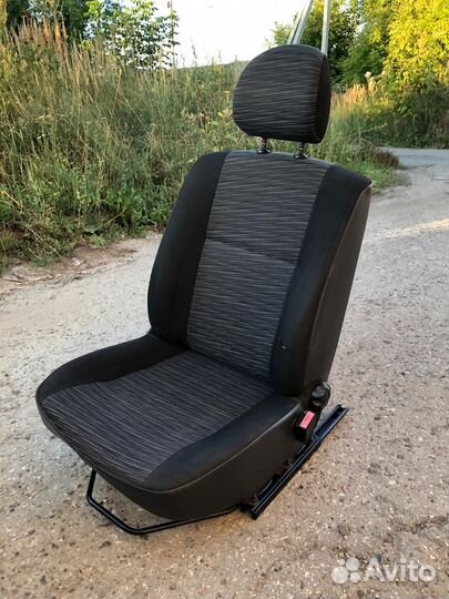 Сиденье пассажирское Рено Логан
