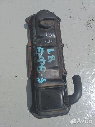 Клапанная крышка Фольцваген Пассат Б3 1.8