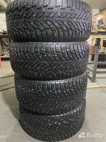 Nokian Tyres Hakkapeliitta 9 245/40 R20 и 275/35 R20