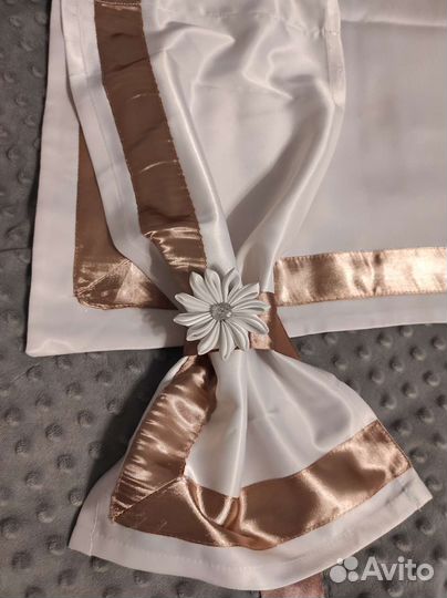 Украшение на палатку для выставки кошек