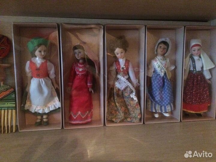 Продам коллекция кукол национальности