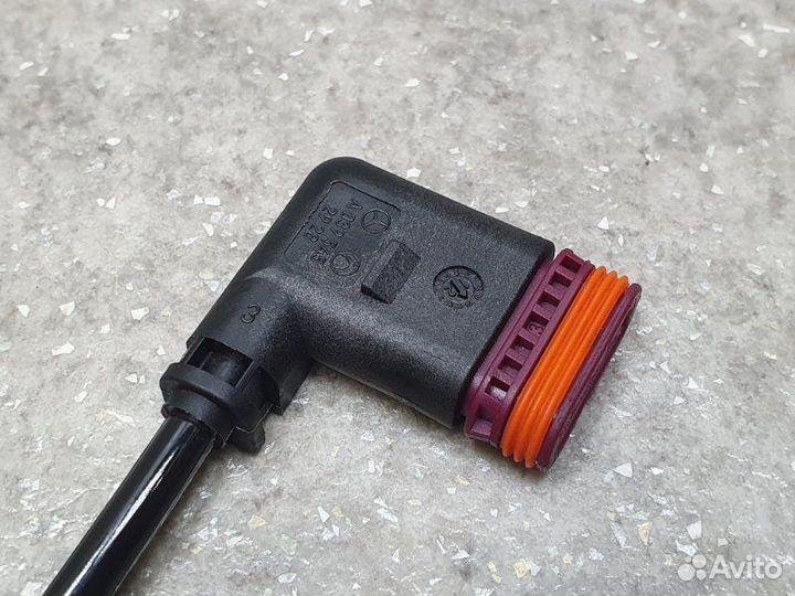 Датчик abs задний левый Mercedes C-Class W204