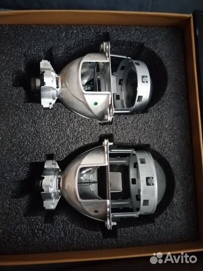 Оригинальные ксеноновые линзы Toyota Camry 50