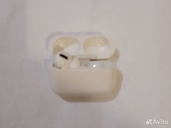 Наушники Apple AirPods Pro MagSafe (mlwk3ru/A)