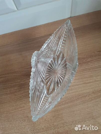 Хрустальная салатница лодочка
