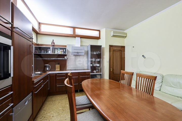 4-к. квартира, 148,5 м², 7/8 эт.