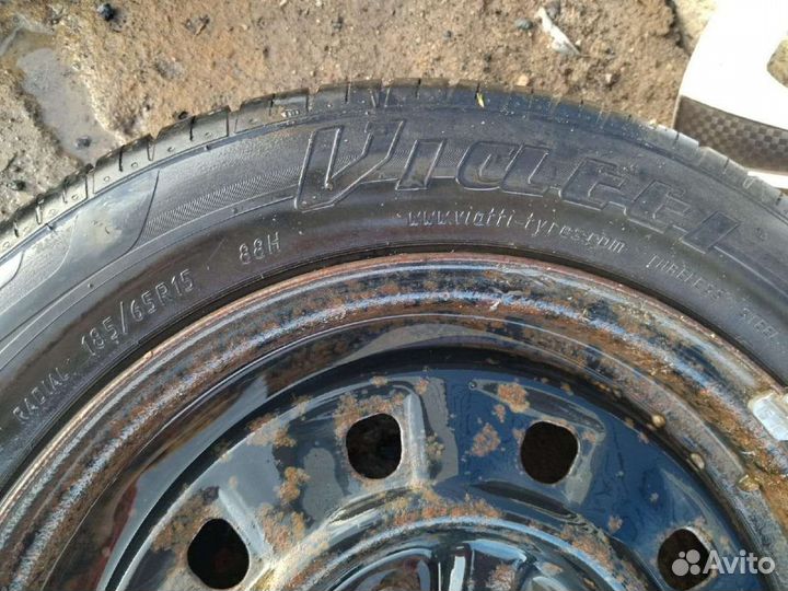Viatti Strada Asimmetrico 185/65 R15