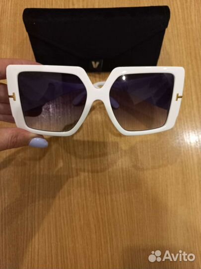 Солнцезащитные очки женские Vitacci