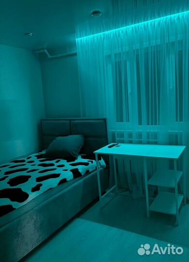 Стол письменный