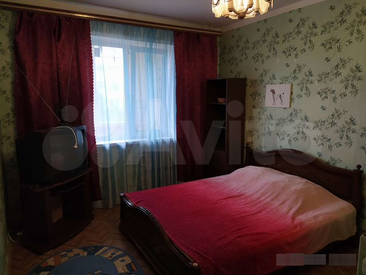 2-к. квартира, 50 м², 4/10 эт.