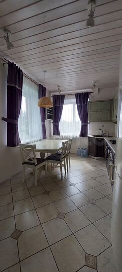 Коттедж 240 м² на участке 6 сот.