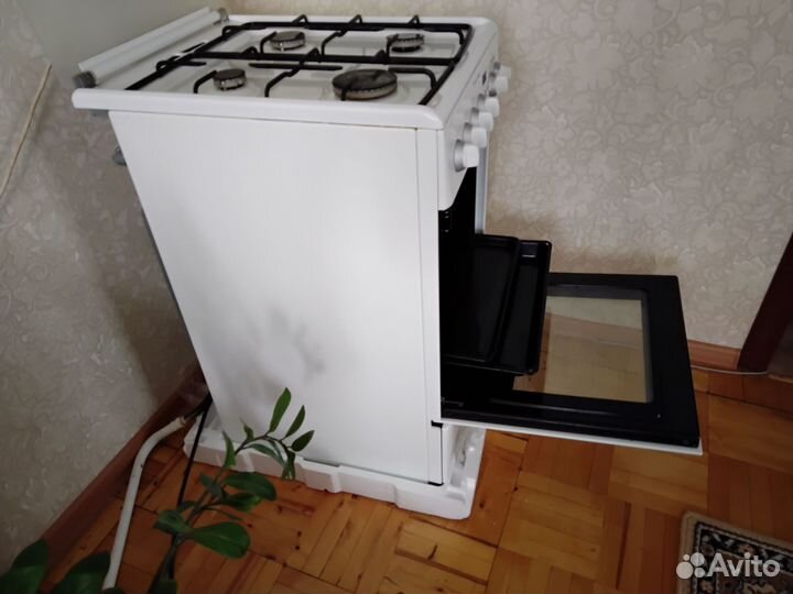 Плита Electrolux газ. с электродуховкой б/у