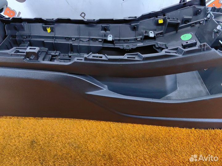 Консоль центральная Geely Coolray JLH-3G15TD 2020