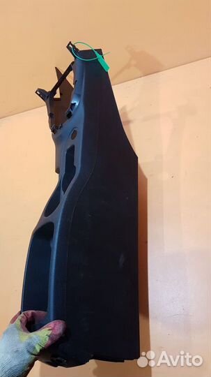 Центральный подлокотник на Peugeot 308