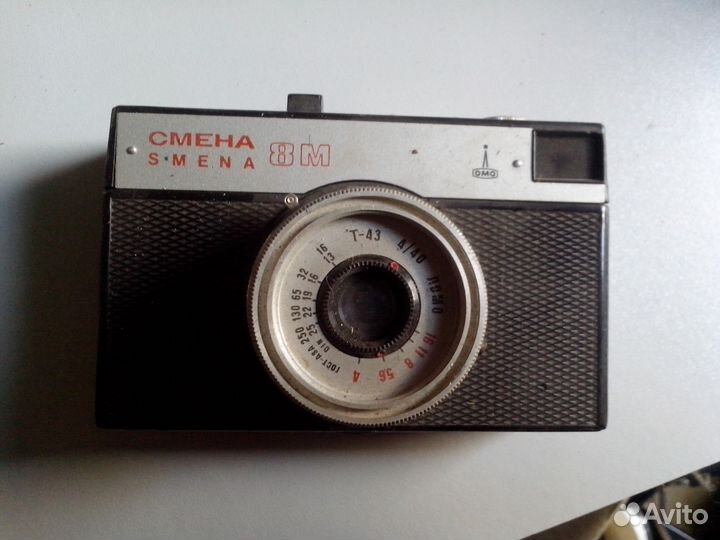 Много фотоаппаратов времен СССР