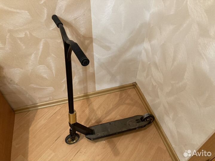 Трюковой самокат hipe h4