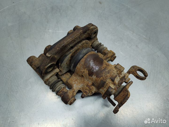 Суппорт задний Volvo S40 (I, VS16) 1997 г.в