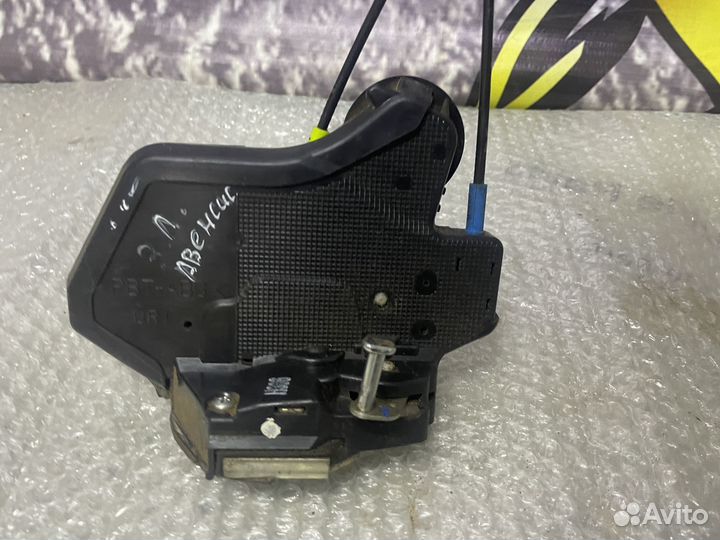 Замок двери задний левый Avensis Авенсис T251 2006
