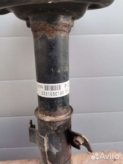 Стойка передняя правая subaru forester sh