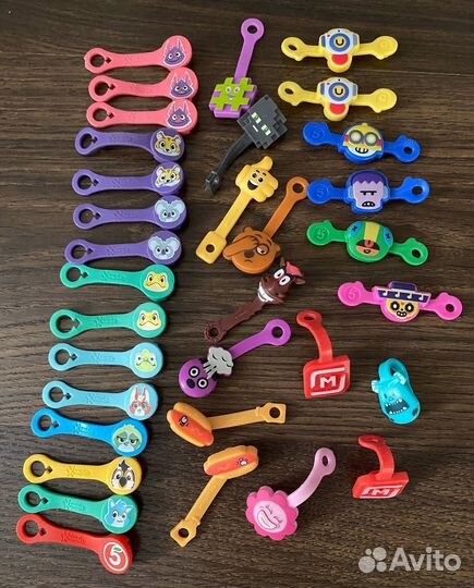 Скрепыши, завры, стикерсы из магнита и пятерочки