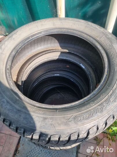 Dunlop Ice Touch 205/60 R16