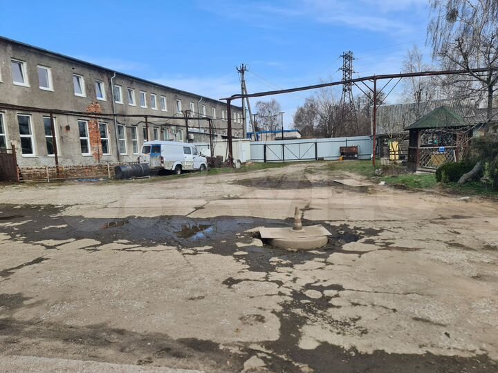 Машиноместо, > 30 м²