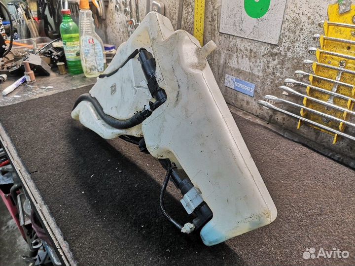 Бачок омывателя Audi A4 B8, A5 8T