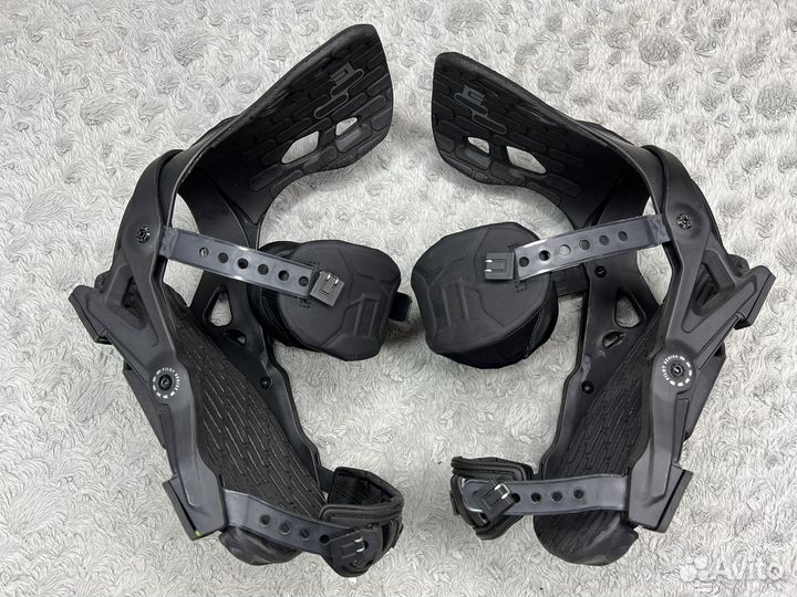 Крепления для сноуборда L Now The Pilot