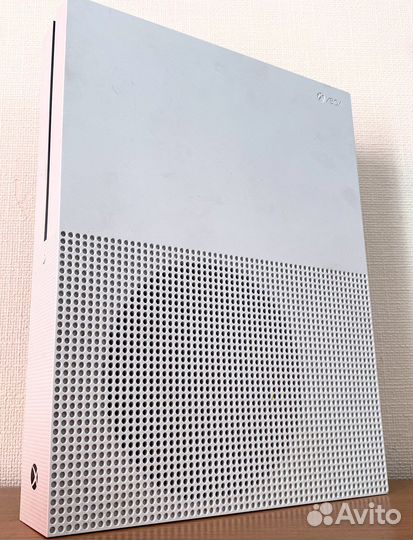 Xbox One S 500GB + GamePass/400игр