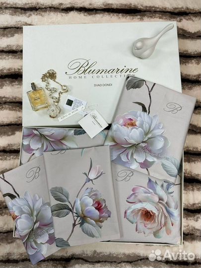 Комплект постельного белья Модель Blumarine